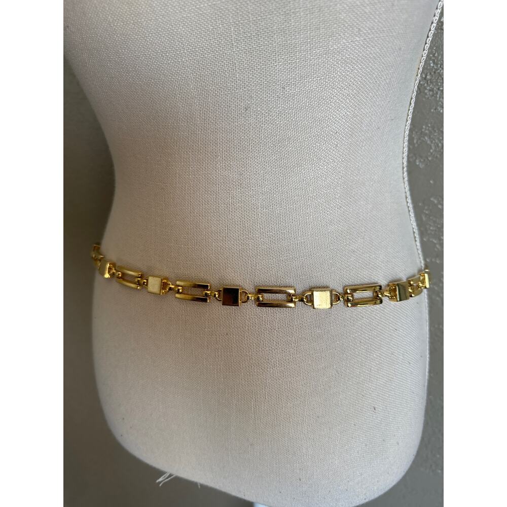 Gold Tone Solid Square Curved Rectangle Chain Bel… - image 3